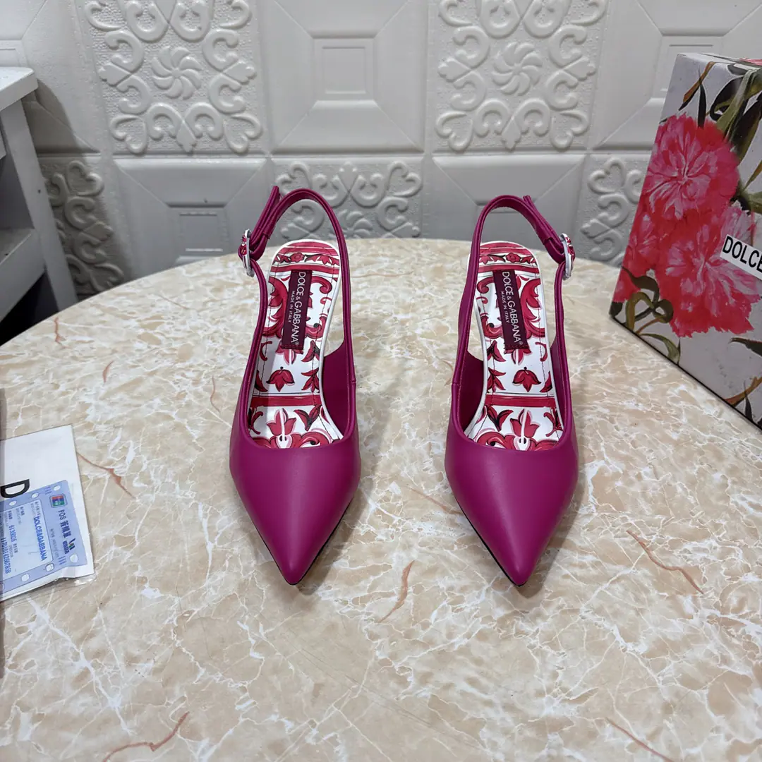 DG.Top Version.High Quality💪💪 2026New paragraph Official Network1:1Shade it. Artificial paints and High heels.👠 🔸Shoe.: Bullskins. 🔹Uchi.: Lamb skin. 🔸He's tall.: 9cm 🔻Otsumi!: AThe original is a very big one. 🔺Codes: SIZE.34–43（34.42.43Make a reservation or not.）PP
