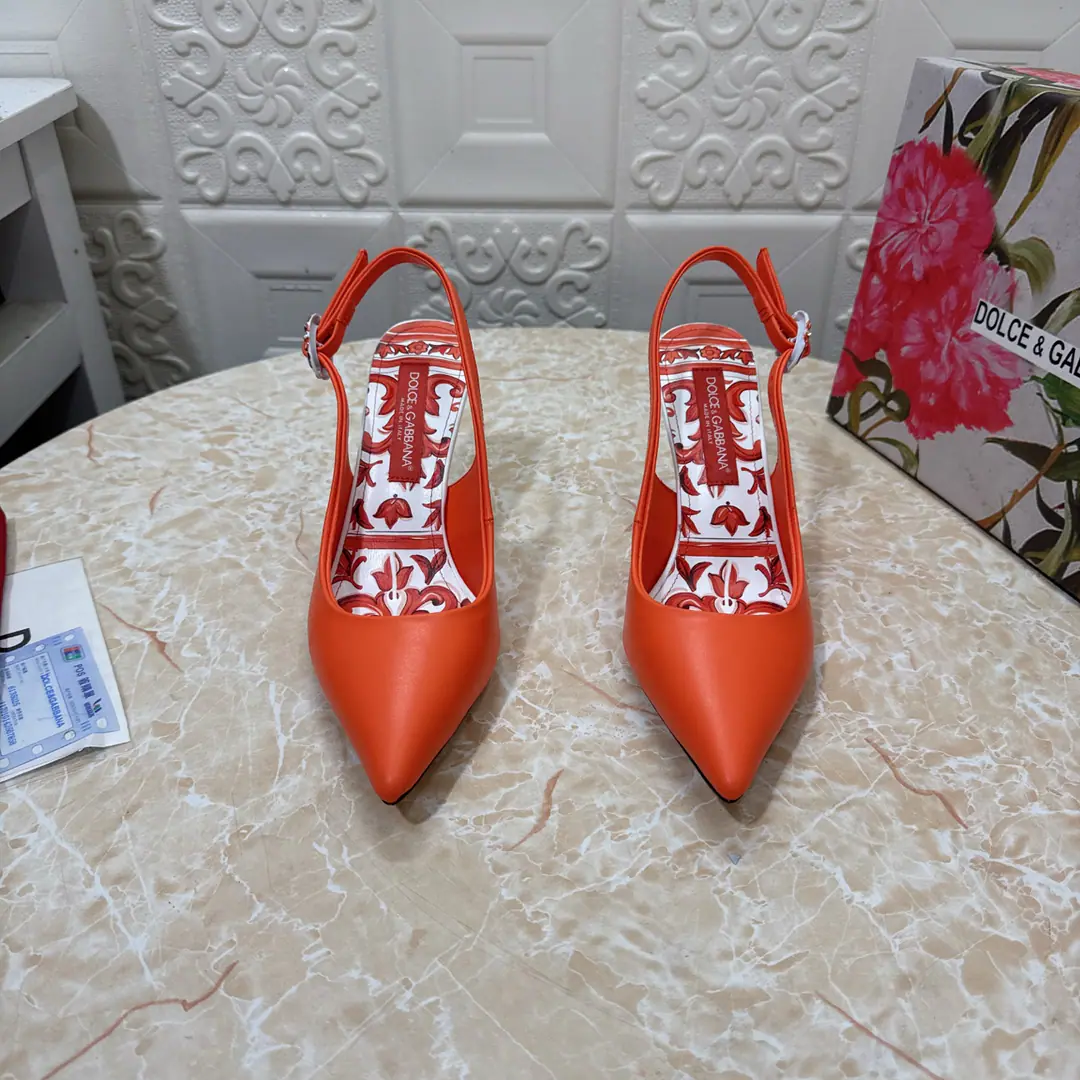 DG.Top Version.High Quality💪💪 2026New paragraph Official Network1:1Shade it. Artificial paints and High heels.👠 🔸Shoe.: Bullskins. 🔹Uchi.: Lamb skin. 🔸He's tall.: 9cm 🔻Otsumi!: AThe original is a very big one. 🔺Codes: SIZE.34–43（34.42.43Make a reservation or not.）PP