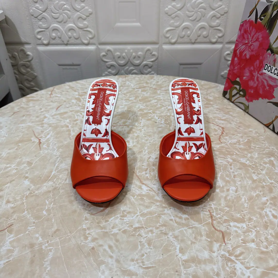 DG.Top Version.High Quality💪💪 2026New paragraph Official Network1:1Shade it. Artificial paints and High heels.👠 🔸Shoe.: Bullskins. 🔹Uchi.: Lamb skin. 🔸He's tall.: 6.cm/9cm 🔻Otsumi!: AThe original is a very big one. 🔺Codes: SIZE.34–43（34.42.43Make a reservation or not.）PP