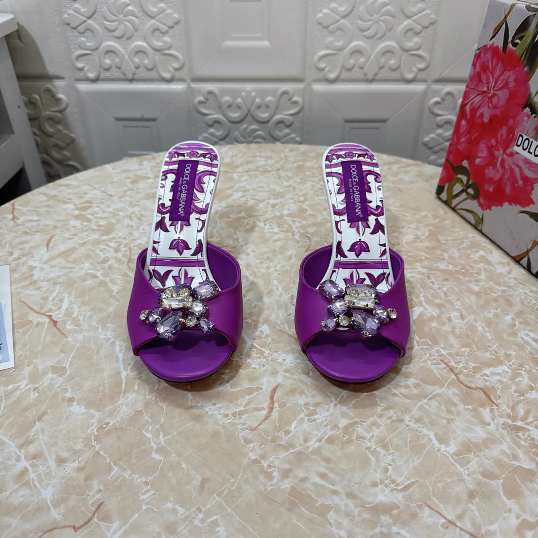DG.Top Version.High Quality💪💪 2026New paragraph Artificial paints and+Painting - I'm following shoes.👠 🔸Shoe.: Bullskins. 🔹Uchi.: Lamb skin. 🔸He's tall.: 6.cm/9cm 🔻Otsumi!: AThe original is a very big one. 🔺Codes: SIZE.34–43（34.42.43Make a reservation or not.）PP