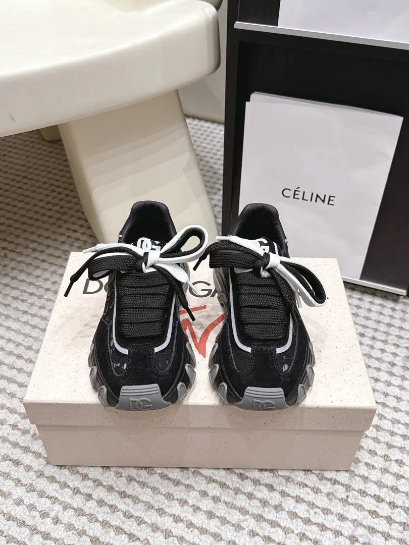 Requisition level DG Country RoadThe series of sneakers is cozy and styled together., High quality materials to ensure comfort and modern appearance！ DG Country RoadShoes.. TPUandPhylonOutside. Ecloth cushions., Pocket leather.. Niu Kyung.+nylon paste., In the cow's skin.. Couples' cash.36-40Code（Women40I'll make sure I don't change it.）