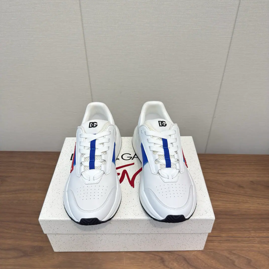 Dolce&GabbanaDucha Banner. | 2026ˢˢ The new sports shoes are thick and leisure shoes. Men A couple's thick, leisure shoes.🔥 DG Signal code meets met in metrecosm., Give brands. DNA Futureist vision, ♪ And the permanent matter is a fine blend of modern texture ♪. New dgCharmonic Staples, Personalize the dotted DG Logo, It's a very modern design., The market is the top. The king of the upper foot.……There are many colors., The cabinet is full packaging.！ ♺Shoe.: Original custom-made cow skin/Net puzzle ♺Uchi.: Little goat skin./Net puzzle ♺Otsumi!: The original is a very light model. ♺Codes: 38-45Men