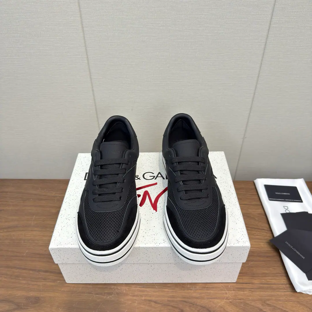 Dolce&GabbanaDucha Banner. | 2026ˢˢNew paragraph The new sports shoes are thick and leisure shoes. Men A couple's thick, leisure shoes.🔥 DG Signal code meets met in metrecosm., Give brands. DNA Futureist vision, ♪ And the permanent matter is a fine blend of modern texture ♪. New dgCharmonic Staples, Personalize the dotted DG Logo, It's a very modern design., The market is the top. The king of the upper foot.……There are many colors., The cabinet is full packaging.！ ♺Shoe.: Original custom-made cow skin/Net puzzle ♺Uchi.: Little goat skin./Net puzzle ♺Otsumi!: The original is a very light model. ♺Codes: 38-45Men