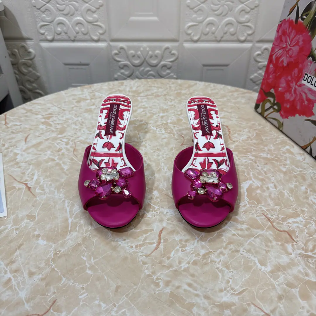 DG.Top Version.High Quality💪💪 2026New paragraph Artificial paints and+Painting - I'm following shoes.👠 🔸Shoe.: Bullskins. 🔹Uchi.: Lamb skin. 🔸He's tall.: 6.cm/9cm 🔻Otsumi!: AThe original is a very big one. 🔺Codes: SIZE.34–43（34.42.43Make a reservation or not.）PP