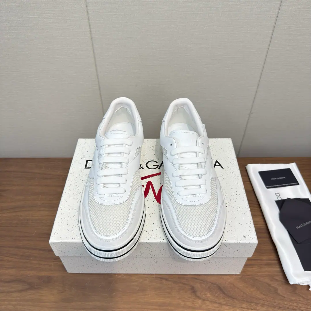 Dolce&GabbanaDucha Banner. | 2026ˢˢNew paragraph The new sports shoes are thick and leisure shoes. Men A couple's thick, leisure shoes.🔥 DG Signal code meets met in metrecosm., Give brands. DNA Futureist vision, ♪ And the permanent matter is a fine blend of modern texture ♪. New dgCharmonic Staples, Personalize the dotted DG Logo, It's a very modern design., The market is the top. The king of the upper foot.……There are many colors., The cabinet is full packaging.！ ♺Shoe.: Original custom-made cow skin/Net puzzle ♺Uchi.: Little goat skin./Net puzzle ♺Otsumi!: The original is a very light model. ♺Codes: 38-45Men