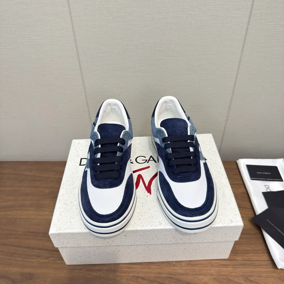 Dolce&GabbanaDucha Banner. | 2026ˢˢNew paragraph The new sports shoes are thick and leisure shoes. Men A couple's thick, leisure shoes.🔥 DG Signal code meets met in metrecosm., Give brands. DNA Futureist vision, ♪ And the permanent matter is a fine blend of modern texture ♪. New dgCharmonic Staples, Personalize the dotted DG Logo, It's a very modern design., The market is the top. The king of the upper foot.……There are many colors., The cabinet is full packaging.！ ♺Shoe.: Original custom-made cow skin/Net puzzle ♺Uchi.: Little goat skin./Net puzzle ♺Otsumi!: The original is a very light model. ♺Codes: 38-45Men