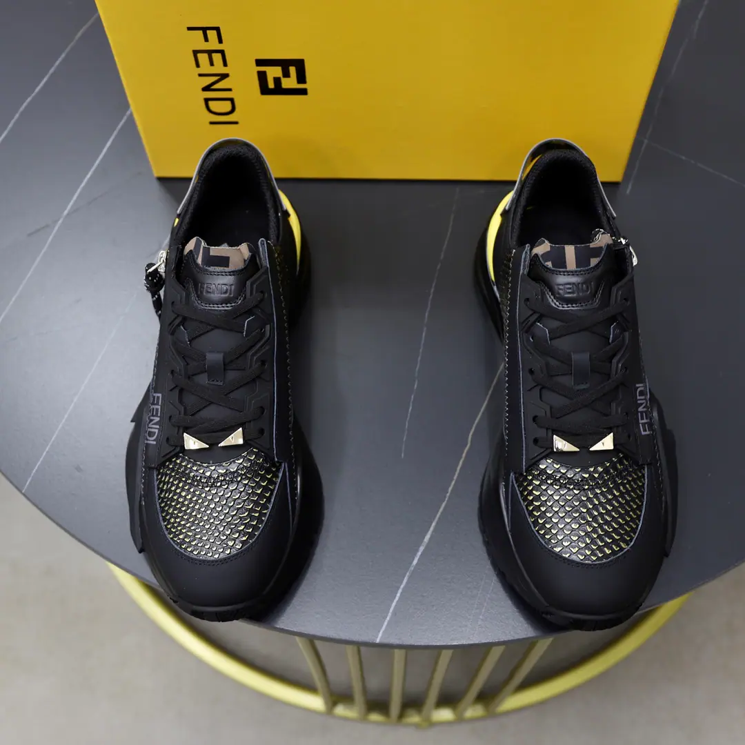 Get out of the factory.🔥Brand: Fendi!（FENDI） Size: 38-44（45, 46Custom） Level: Original MonoQuality High Version Materials: Imported cattle skin➕ It's a good comfort. The original is so light that it's smooth. Type: Travel Fashion and leisure shoes. ♪ The tide's on ♪