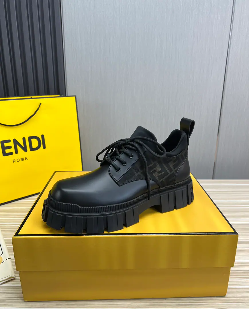 Plant FENDI.Fendi! The most recent shoe of the official man.👞.Black cow skins are made of branded fabric., Bulls.. Original MonoQuality, 1:1Repeat✔️Original smooth-proof grinding ground⬆️ Size:38-44（38.45Do it.）