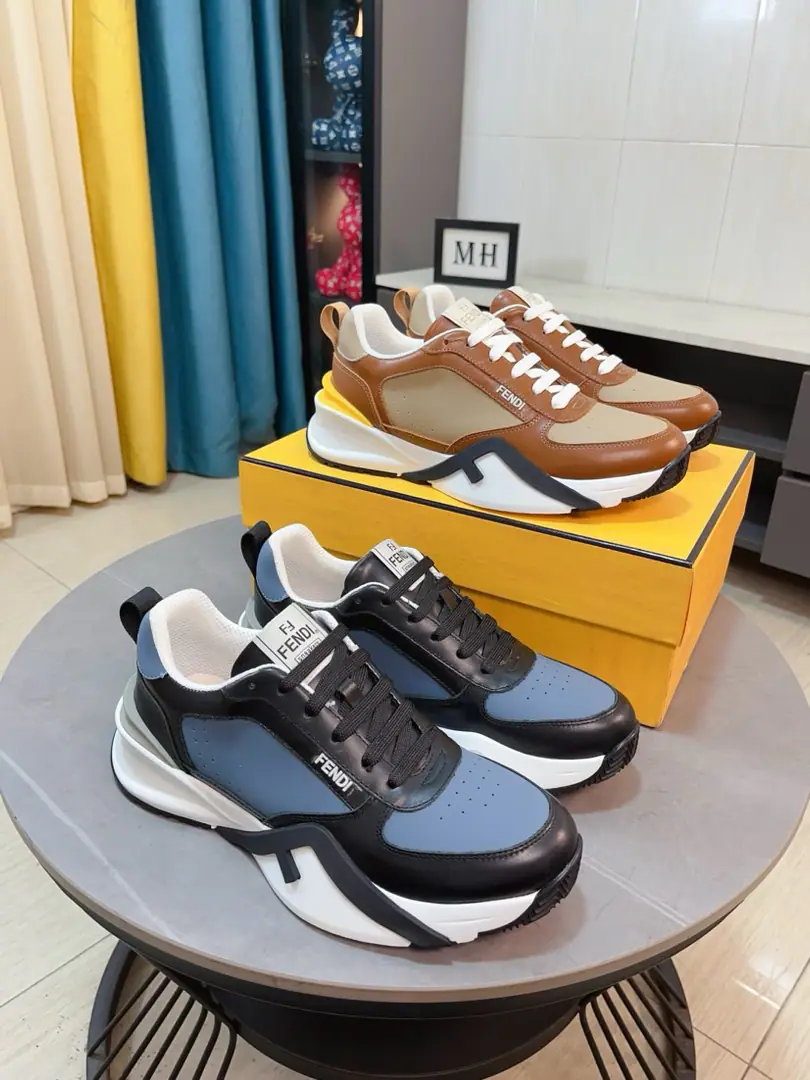 Get out of the factory.🌹🌹【FENDI】Fendi's classic comfort man., The official network is silk.➕The original version of the original light rubber material in the real leather. This unique light style is suitable for the casual and delicate sense of the season., The upper foot is comfortable. Autumn and winter leisure travels.！38/44