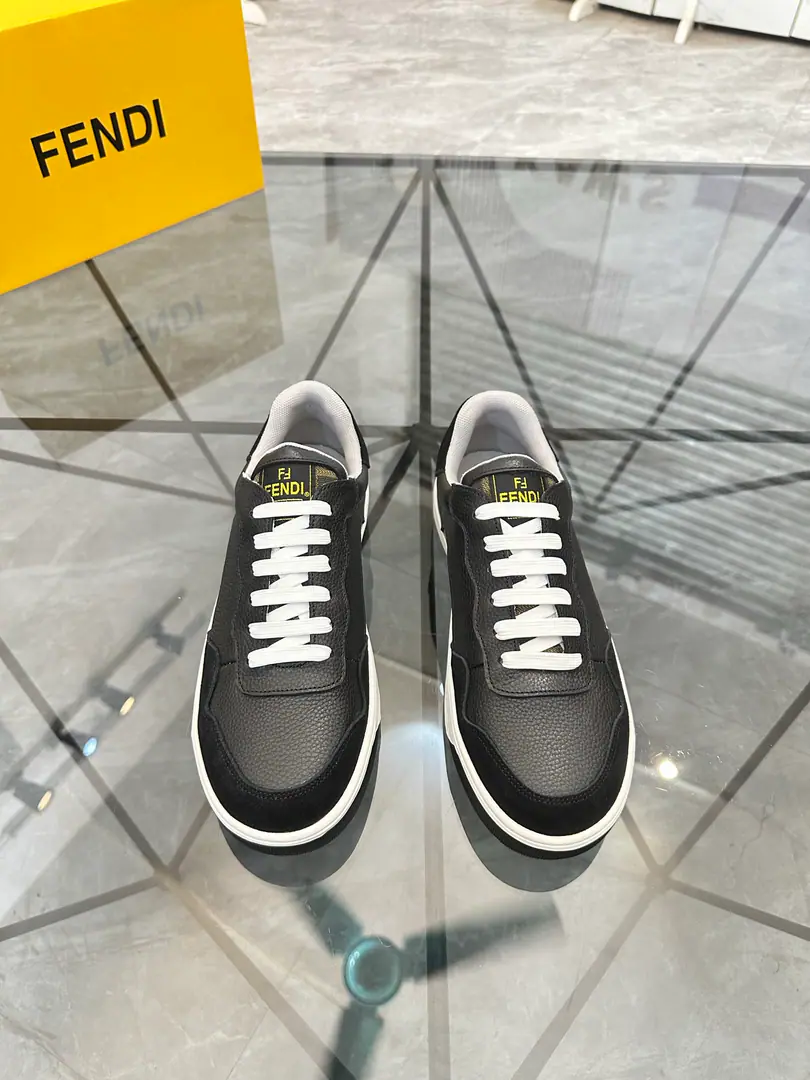 Sell Price: ¥ Trade marks: Fendi*「Fendi!*」Low-ass leisure shoes. Positive code number: 38-44(Make a reservation.45) Commodity materials: The shoe is imported into the skin of the cow., Into the air., Original Base. Part No. No.: 6735
