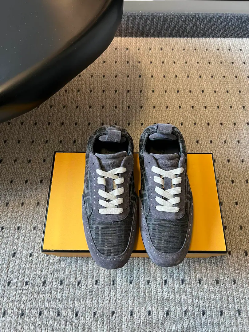Fend*26ssThe new morning springs and the new gourd shoes. New！Regod shoes., You're a very smart man with a pair of shoes.！Multi-coloured, multi-coloured, multi-coloured hair., Bullskins./- Oh, Pete./The old flower has all the money., Quality Online. Shoes of retrocords.+- Take your shoes off., The upper foot is so comfortable., You've been wearing it long enough., Long legs, high legs., Little man, the Gospel.. With a suit., Tsk., A dress., How do you get a high-class ride?. Marked brand design, The upper foot recognition is full., Four seasons of cash coming back., You're a big fan of the game., Just close your eyes and finish it.. Shoe.: Cows are counter-feat./Bullskins. Uchi.: Bullskins. Otsumi!: Full skin.（Flip） size: 39-45Code（39.45Code custom is not to be changed） Layout Leather.