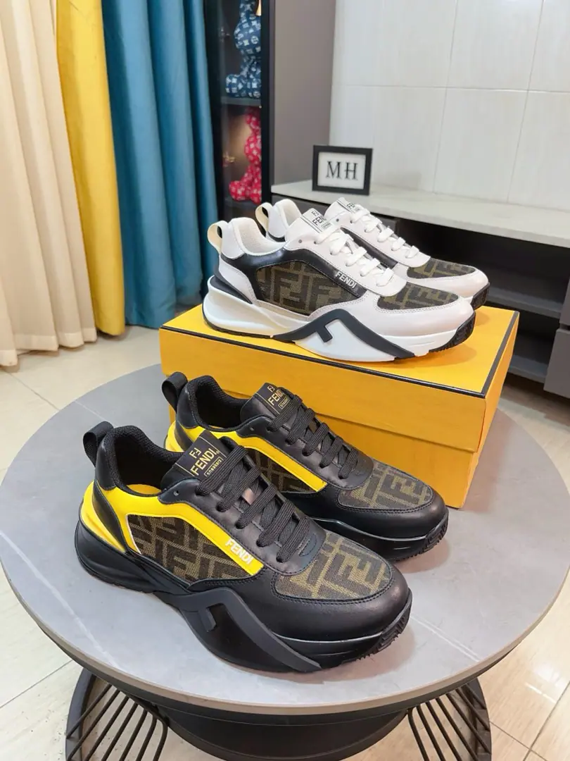 Get out of the factory.🌹🌹【FENDI】Fendi's classic comfort man., The official network is silk.➕The original version of the original light rubber material in the real leather. This unique light style is suitable for the casual and delicate sense of the season., The upper foot is comfortable. Autumn and winter leisure travels.！38/44