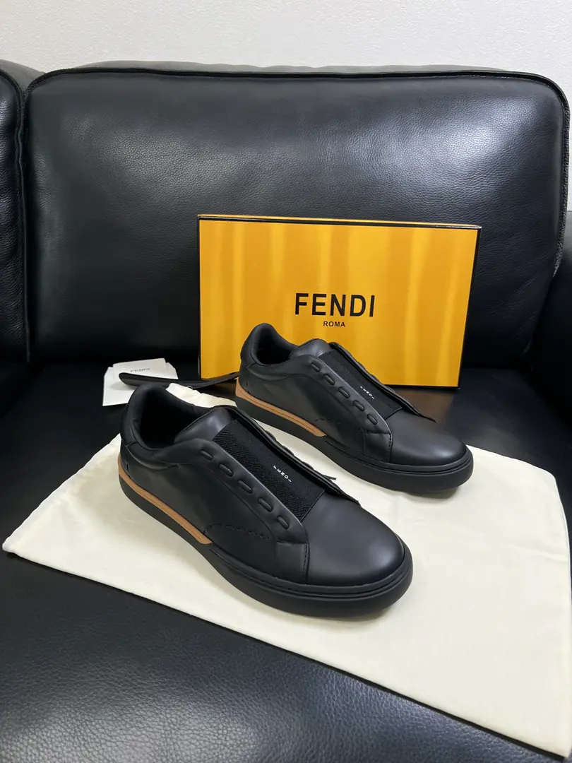 FENDI High Quality Top-level craft, Fendi! Synchronize cabinets, The original plant was equipped with Italian imported cow flour., Imported cattle mats., I'm comfortable with air., Shoes under the sole.: The original plant is used for the original base., The original factory and the single. Codes 39-44（Make a reservation.38 45 ）
