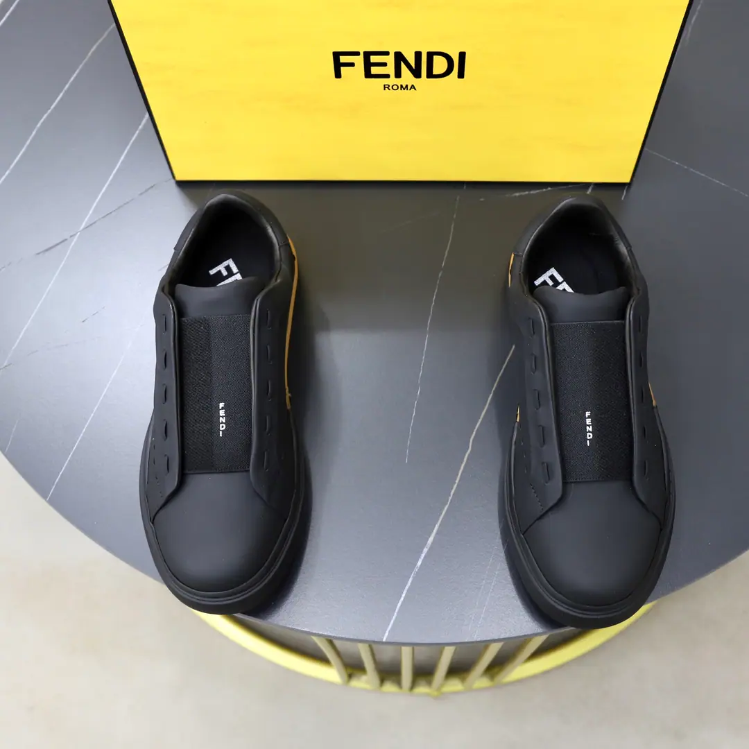 Get out of the factory. Fendi【Fendi!】The money's on the market.🔥Fashionable men's shoes.🔱 Use original original cow skin+Into the skin of the cow.+Original rubber floor, Super-slipperproof grinding.👣 Standard size38-44（45Make a reservation.）
