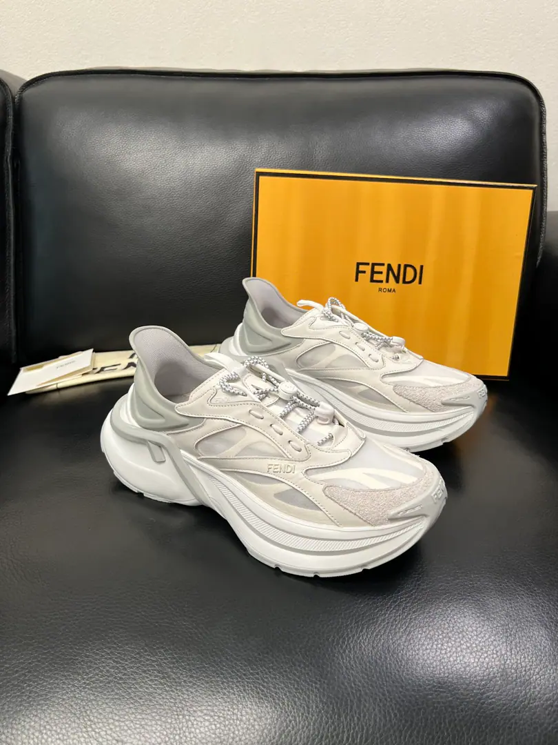 FENDI High Quality Top-level craft, Fendi! Synchronize cabinets, The original plant was equipped with Italian imported cow flour., Imported cattle mats., I'm comfortable with air., Shoes under the sole.: The original plant is used for the original base., The original factory and the single. Welcome to the comparison., Codes 39-44（Make a reservation. 38 45 ）