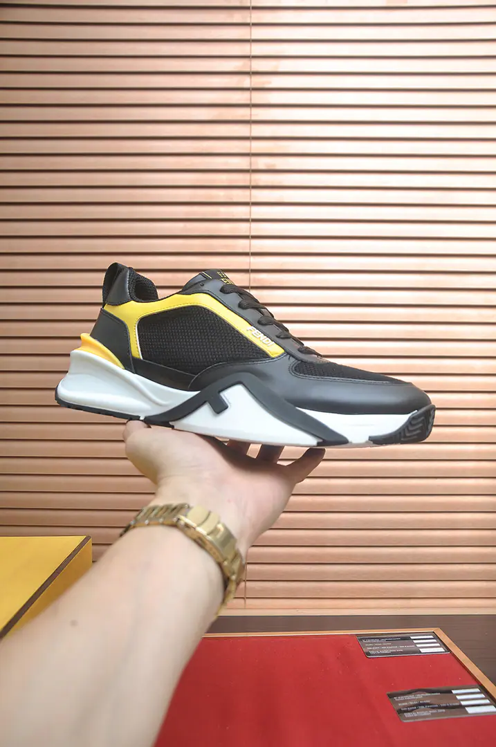 Get out of the factory. 【FendiFendi!】The latest love leisure sneakers.🔥 A lot.💑The star is the same. FD match The original one-to-one. DesignerKim JonesThe first sneakers.fendi match And the donkeys.TrainerBasketball sneakers. Material: Original Silknet in the Built: Airnets. Packaging: Original1:1Append high-end packaging size: 38-45（45 Make a no-refund order.）