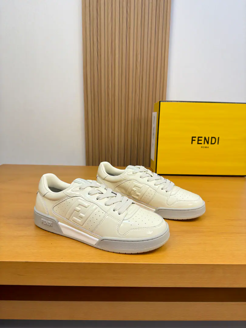 【 Fendi】Fendi! High-end quality Original List👩🏻‍❤️‍👨🏻Couples with leisure sports shoes. Shoe.: Original🔝Painted cow skin., Shoes..The brand of the car.‘F’Totem., Shoe tongue..BrandlogoCursor, Back up..Silk mark.logo Uchi.: Brand canvas. Otsumi!: It's so light.TPR.Rubber; Double-coloured base Super-high-quality control.·- I'm doing a little work.: Highlight(High-end·- How expensive.·Slot) Size: Same paragraph for men and women36-44（Women35.41, Men38.45, Make a reservation.)·FD0728