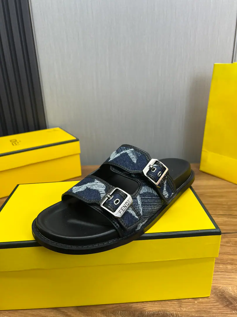 Plant Fendi's men's slippers., ＦＥＮＤＩThe official network is one to one. 38-45Code 45 46 🉑️Make a reservation.！Multi-Currently Optional🌈