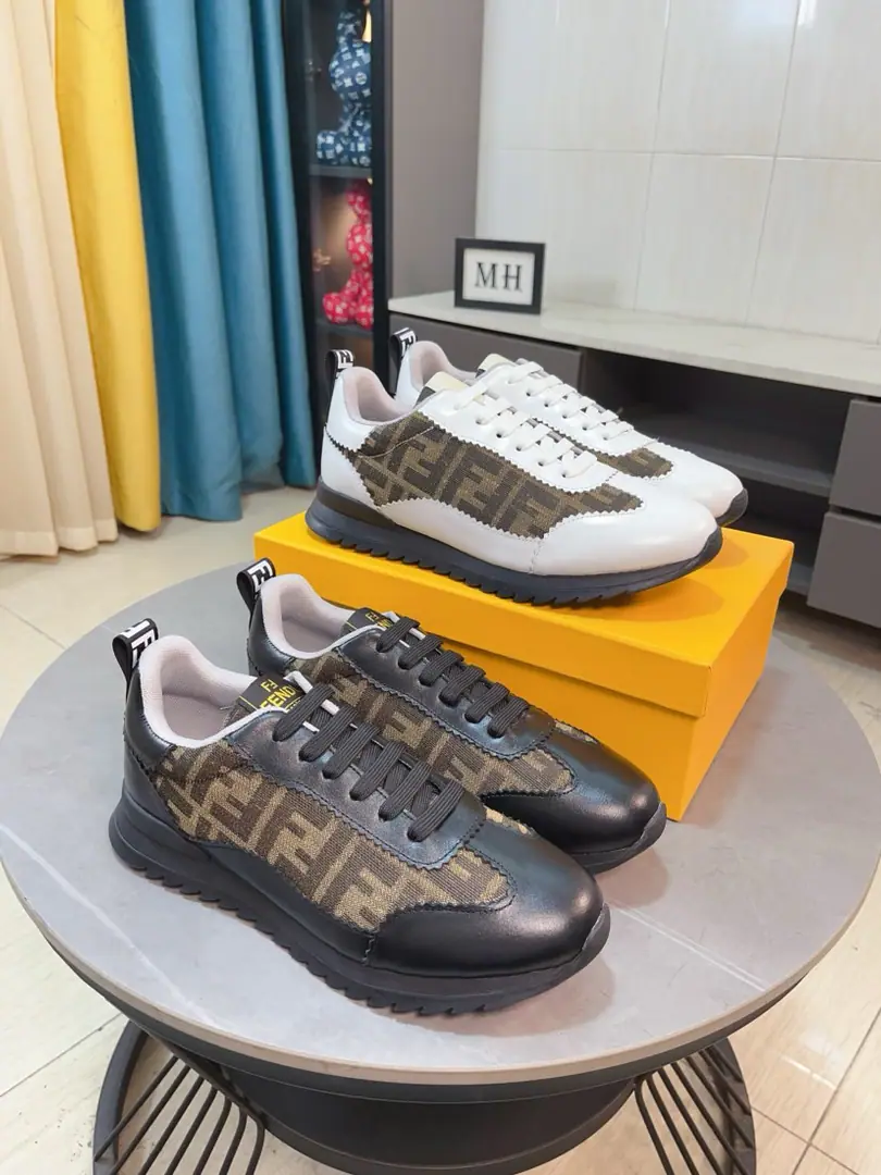 Get out of the factory.🌹🌹【FENDI】Fendi's classic comfort man., This complex sneaker is a soft little cow.➕It's really Pioney.➕The original is a very light rubber material. This unique light style is suitable for the casual and delicate sense of the season., The upper foot is comfortable. Autumn and winter leisure travels.！38/44