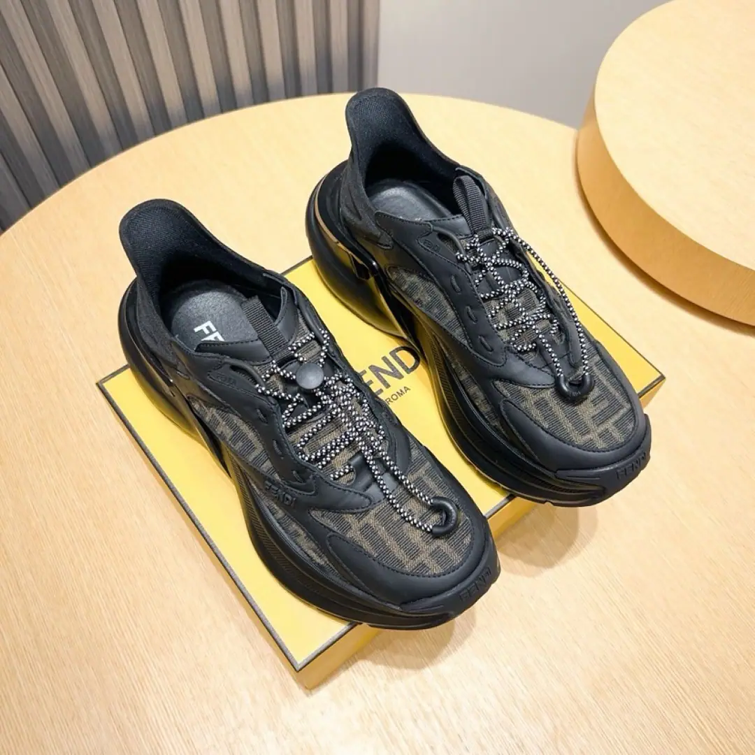 Minoru. Fendi!【FENDl】A world-class monster.！The most popular official network leisure shoes this year., Wire copying1: 1, Quality, Perfect work.. - It's a long-range., Shoes face is the original shoe face., The original is in the script., The upper foot is so cozy., It's a lot of fun., It's for every occasion., Showing the man's temper and his extraordinaryness., He's got a lot of style.. Codes38~44（45Do it.）