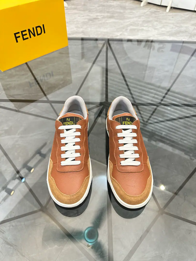 Sell Price: ¥ Trade marks: Fendi*「Fendi!*」Low-ass leisure shoes. Positive code number: 38-44(Make a reservation.45) Commodity materials: The shoe is imported into the skin of the cow., Into the air., Original Base. Part No. No.: 6735