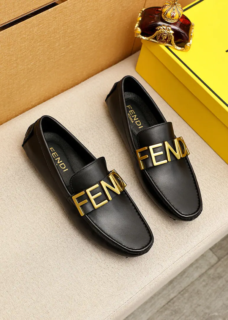 💐 Trade marks: FENDI【Fendi!】Doudou shoes. Positive code number: 38-44（45.46🉑️Custom） Commodity materials: Select Import the head of the cow-skins.+Luxury hardware button., Imported pigs🐖Uchi.. Strong stereo visual effects, Rubber Bottom Yin. Colour: 2⃣️Colour Optional