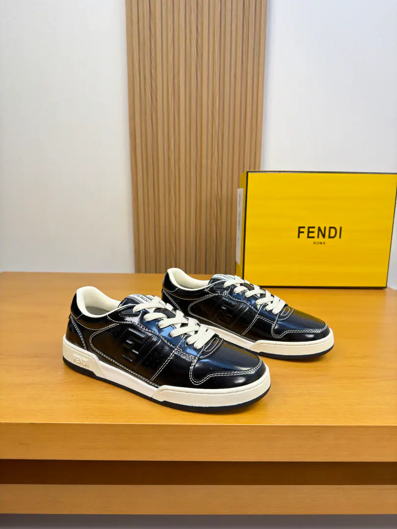 【 Fendi】Fendi! High-end quality Original List👩🏻‍❤️‍👨🏻Couples with leisure sports shoes. Shoe.: Original🔝Painted cow skin., Shoes..The brand of the car.‘F’Totem., Shoe tongue..BrandlogoCursor, Back up..Silk mark.logo Uchi.: Brand canvas. Otsumi!: It's so light.TPR.Rubber; Double-coloured base Super-high-quality control.·- I'm doing a little work.: Highlight(High-end·- How expensive.·Slot) Size: Same paragraph for men and women36-44（Women35.41, Men38.45, Make a reservation.)·FD0728