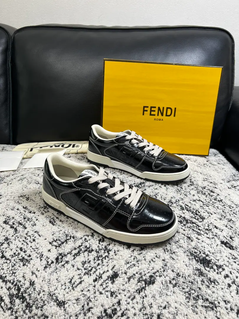 FENDI High Quality Top-level craft, Fendi! Synchronize cabinets, The original plant was equipped with Italian imported cow flour., Imported cattle mats., I'm comfortable with air., Shoes under the sole.: The original plant is used for the original base., The original factory and the single. Couple money. Codes 36-44（Make a reservation.35 45 ）