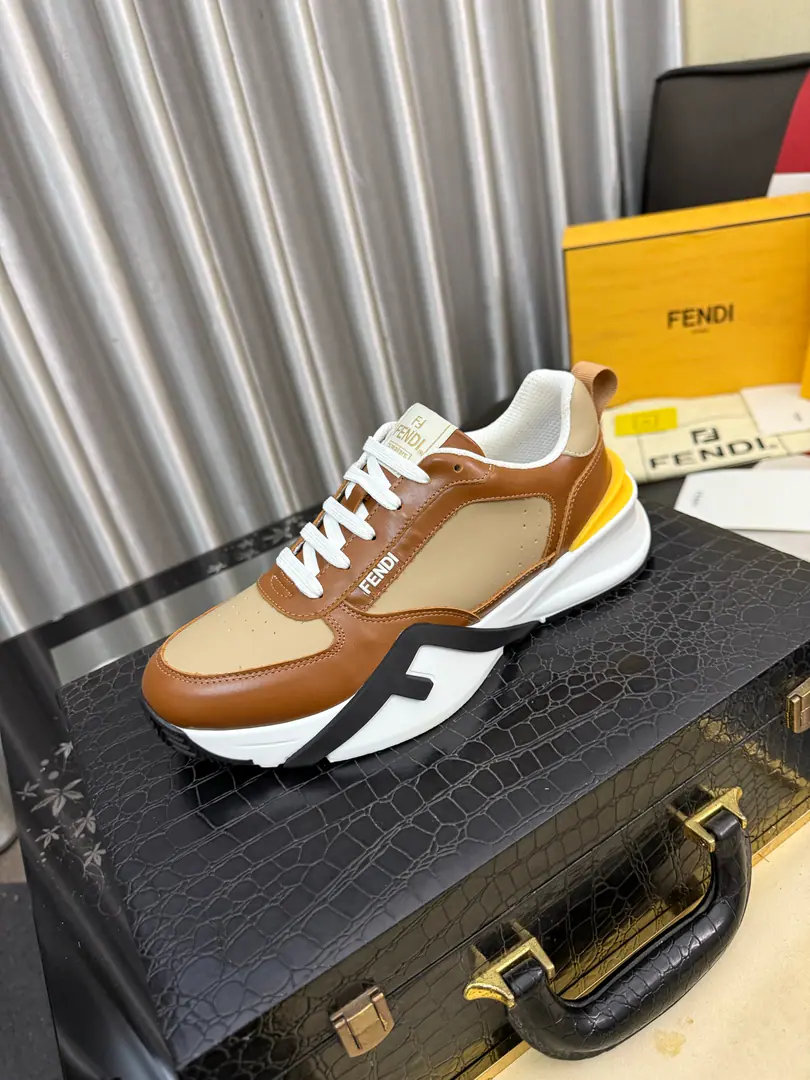 Get out of the factory.⌚️⌚️【Fendi! FENDI】The latest high-end man's shoe in Hong Kong.！ Original MonoQuality Use of imported cattle and leather materials for shoe surfaces, In the cow's skin. ！It's so cozy to be in the foot., The original plant is so resistant to the ground. Luxury fashion. It's a lot of fun.！Size: 38-44
