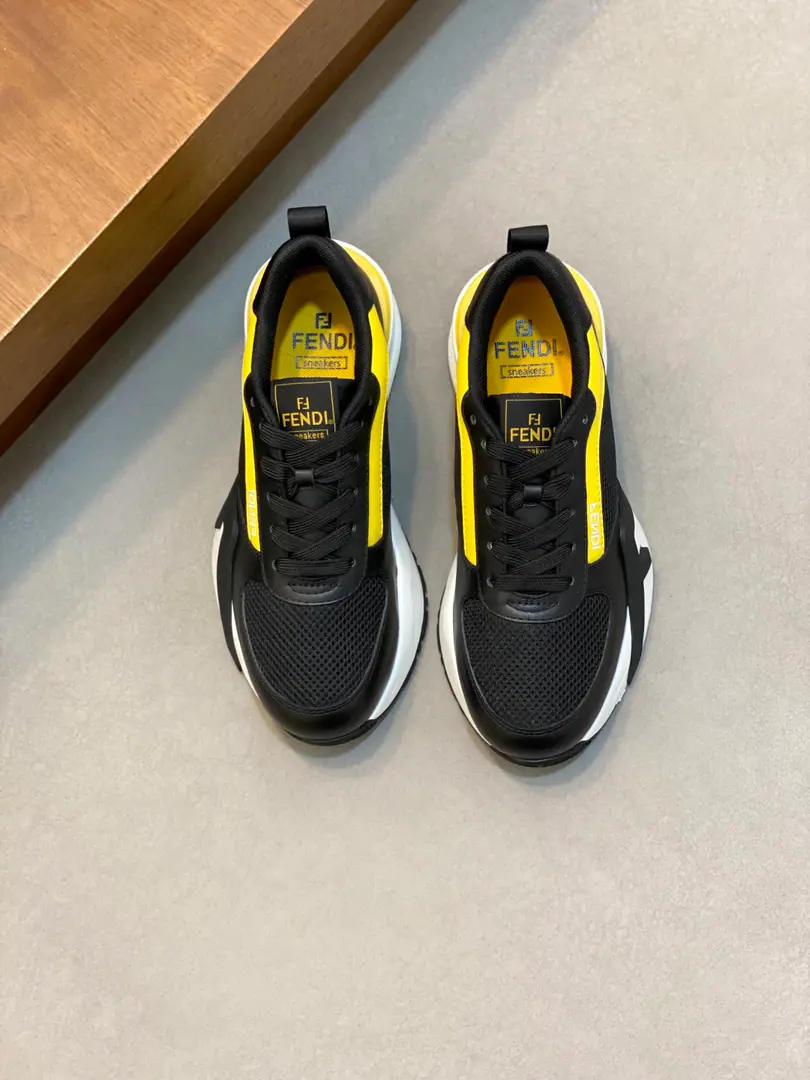 FEND* — Fendi! Finn's.Flow Men's leisure sports shoes, With a loose belt., Side zipper., It's carved.FThe sole of the vortex.. Heel straps are stylish.Fendi FlowWord. High-tech fabric and a mixture of blue and leather.. DecorationLycra®Details. FFThe stony tongue.. It's so light-weight.EVAShoes under the sole.. Codes: 39-44（45.46Do it.）
