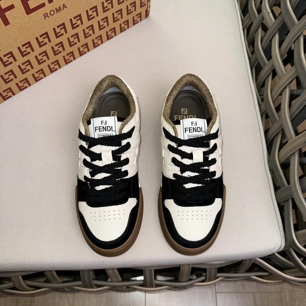 FEND* MATCHCouples' low-ass sneakers.｜Shoe belts, retrolabels.｜Sides are.FFScene Sew｜Shoes under the sole.Fend*Words｜Importing cattle and skins｜TPUEnvironmental protection against slides and slides Size: Women35-39（40Do it.） Men39-44（38.45Do it.）