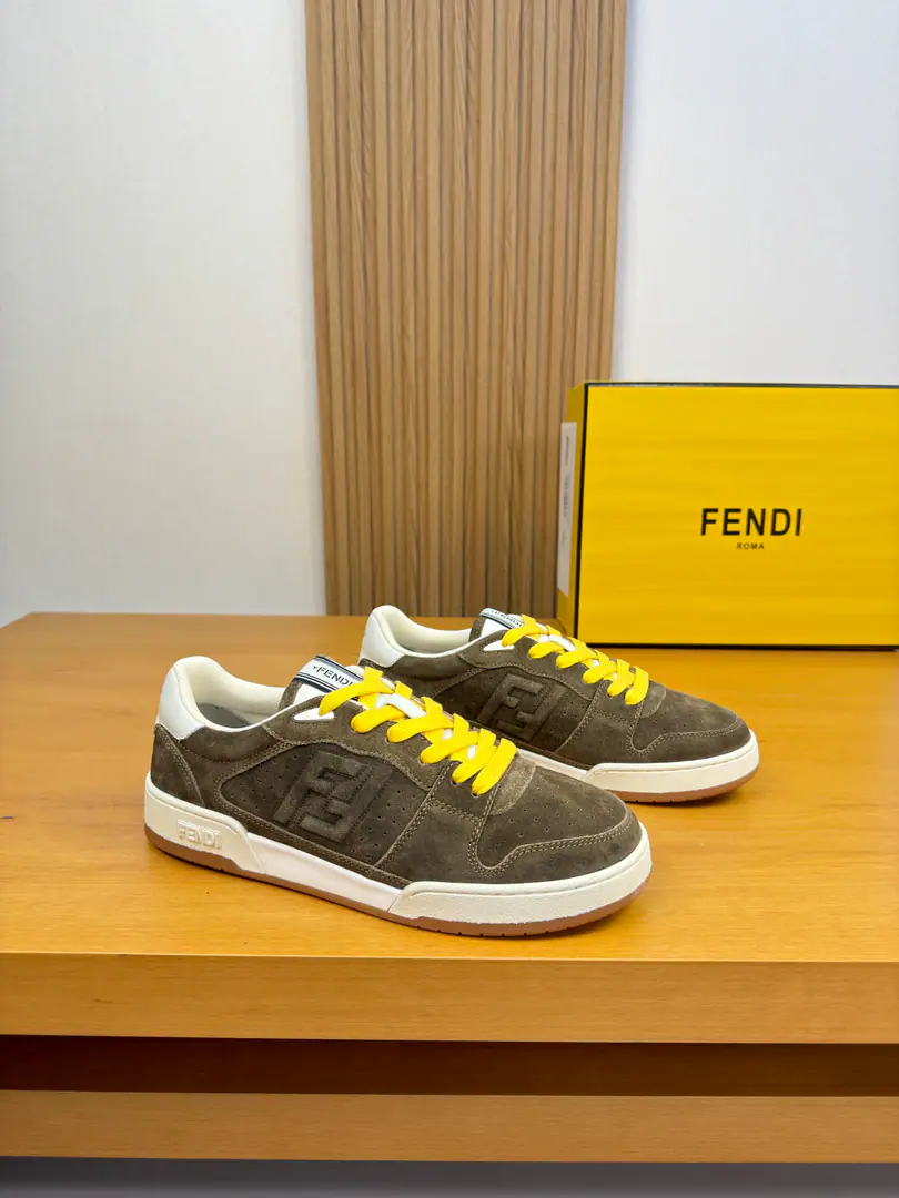 【 Fendi】Fendi! High-end quality Original List👩🏻‍❤️‍👨🏻Couples with leisure sports shoes. Shoe.: 🔝Napa Skin., Anti-feathers., Shoes..The brand of the car.‘F’Totem., Shoe tongue..BrandlogoCursor, Back up..Silk mark.logo Uchi.: Brand canvas. Otsumi!: It's so light.TPR.Rubber; Double-coloured base Super-high-quality control.·- I'm doing a little work.: Highlight(High-end·- How expensive.·Slot) Size: Same paragraph for men and women36-44（Women35.41, Men38.45, Make a reservation.)·FD0728