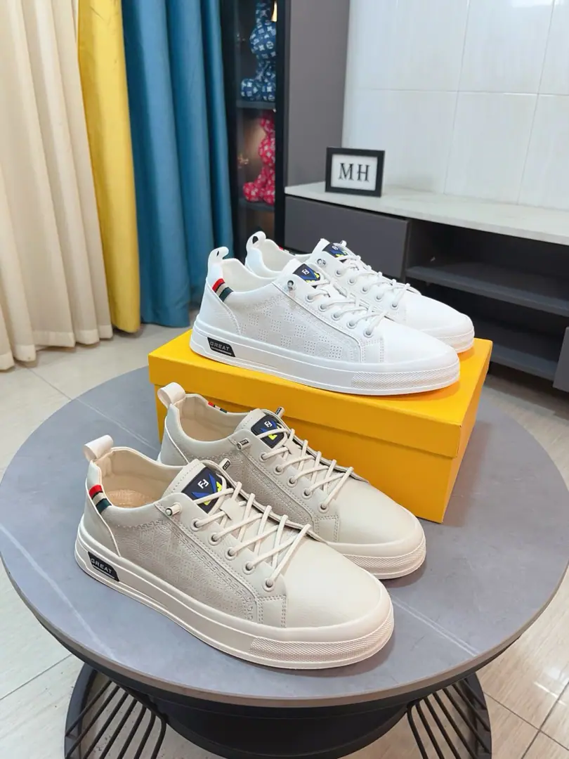 Get out of the factory.🌹🌹【FENDI】Fendi's classic comfort man., This complex sneaker is a soft little cow.➕It's really Pioney.➕The original is a very light rubber material. This unique light style is suitable for the casual and delicate sense of the season., The upper foot is comfortable. Autumn and winter leisure travels.！38/44