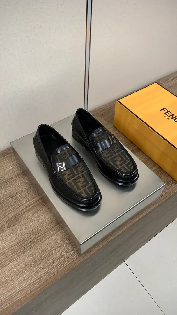 【 Fendi】Fendi's men's business pleasure shoes. Top First Quality⚠️ Uchi.: In the comfort of the cow's skin. Otsumi!: The Italian skin is a big thing. Super-high-quality control.·- I'm doing a little work.: Highlight(High-end·- How expensive.·Slot) Size: 39-44.38.45.46Custom without re-offer