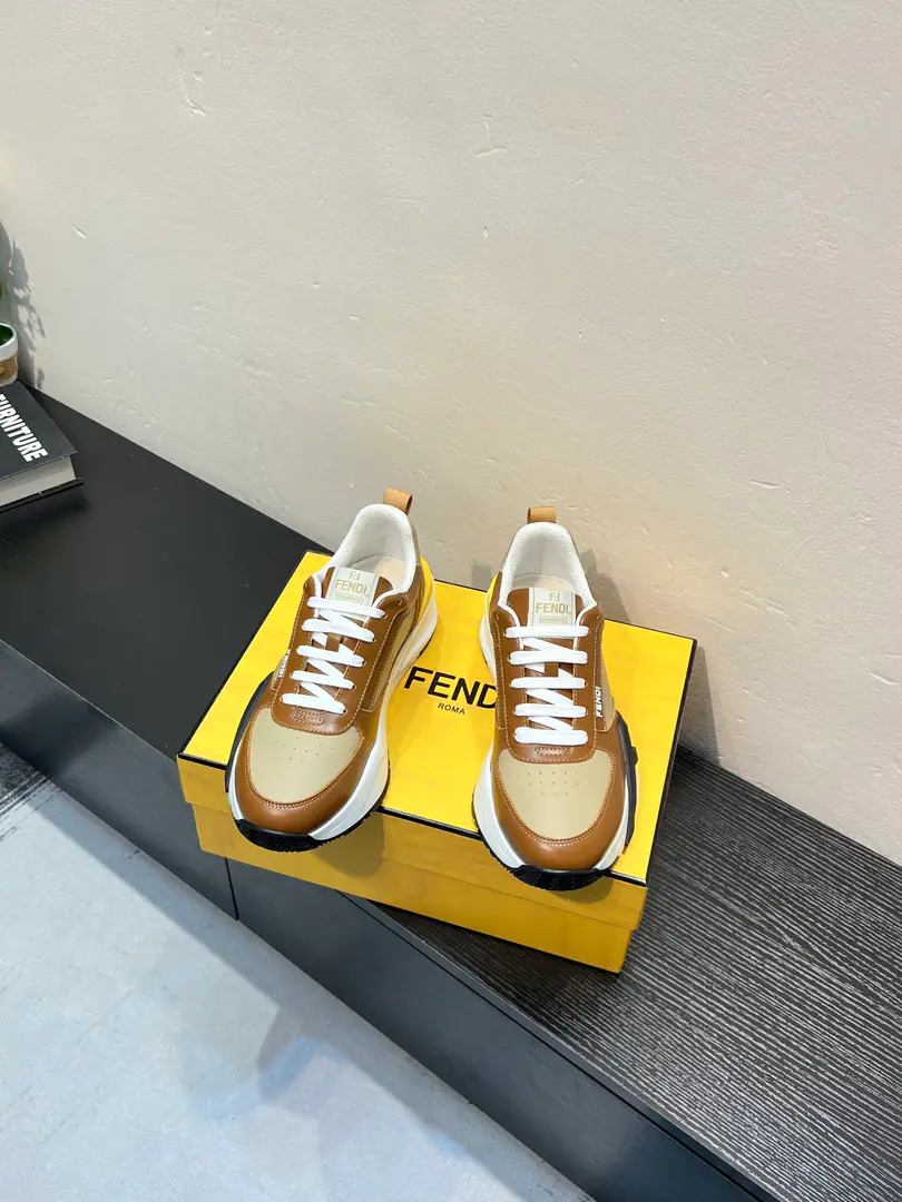 FENDI*——Original MonoQuality Fendi-boy.！Requisition level🔥Explosive., Shoe-faced cow skin making, In the air network., The bottom is lighter., Slide-proof. Top quality of the market, A lot of stars are doing it., The fashion masters are on the move., I'm a hundred bucks., Simple, not bad taste., The people of the world must be, ♪ To spread fashion and leisure ♪, Fashion is at the foot., I'm confident., Put it on.. Size: 38-44（45Custom）