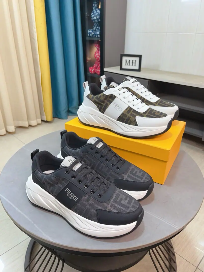 Get out of the factory.🌹🌹【fendi】Fendi's classic comfort man., This complex sneaker is a soft little cow.➕It's really Pioney.➕The original is a very light rubber material. This unique light style is suitable for the casual and delicate sense of the season., The upper foot is comfortable. Autumn and winter leisure travels.！38/44