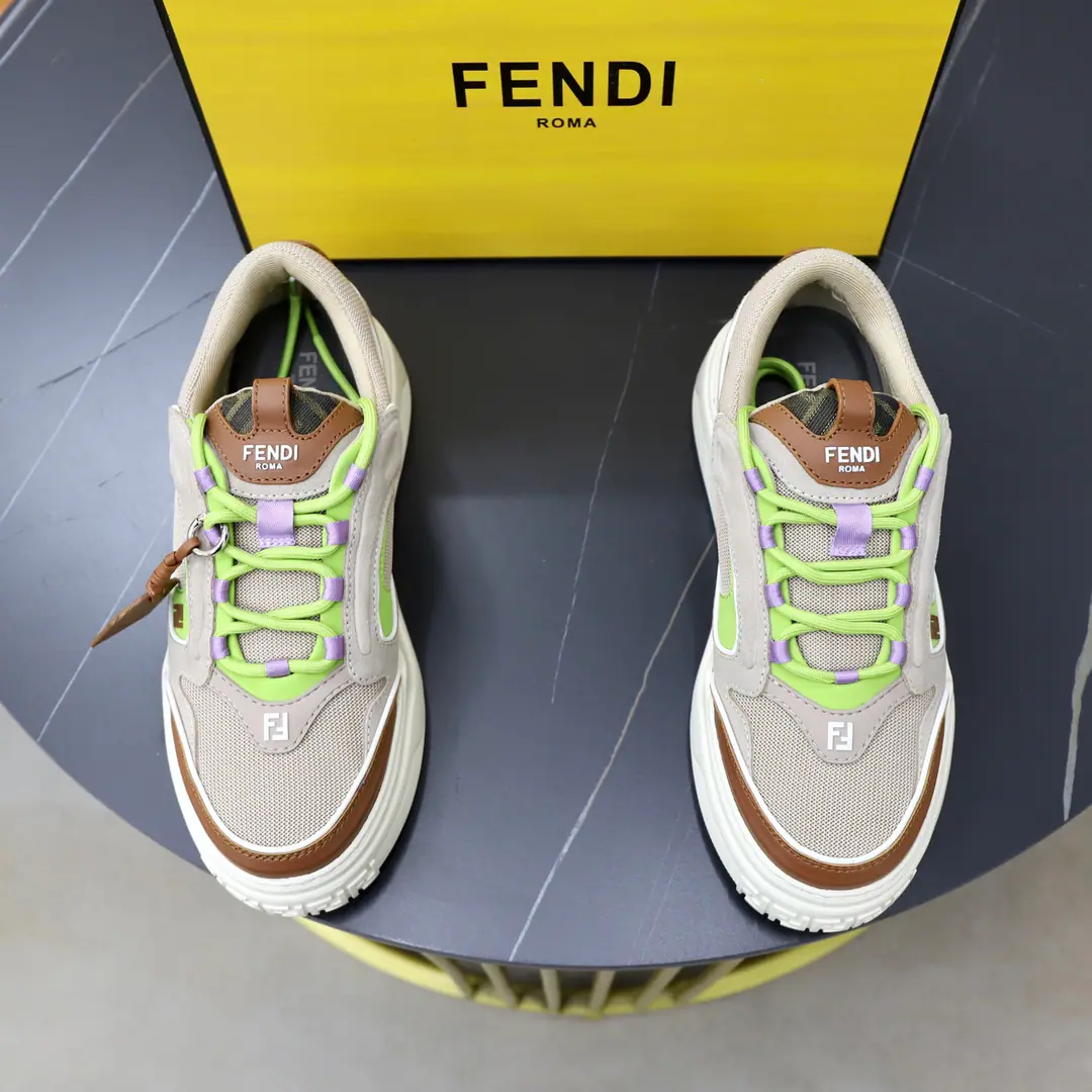 Top Version: Men Fendi Fendi! Latest ForceSeries FFThick Leisure Sports shoes Shoes. Original procurement development Make the goods. This one. ForcePut on your low-shoes.. White all-particle leather and white and brown smooth leather material, Use cushion elements. Brown.FFThe details of flowers and yellow high-tech fabrics.. Light, thick white soles., Shoeheads and heel.FFPattern Details ♪ And deliver the fine packaging ♪🛍📦 ▪️Fabulous.: Original import of head-level cattle skin ▪️Uchi.: The original custom-made air network. ▪️Shoes under the sole.: Original model rubber bubble material ▪️Bottom: 5CM ▪️Size: Men39-45