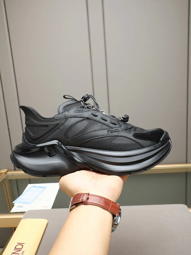 P Fendi!（FENDI）F-LightSeries of sneakers2026The new one is a very sexy old man's shoe.. The shoe is made of a variety of ingredients., In the air network.！- The band.FFThe black and white-coloured, snapping shoelaces., The shoe side is covered with a stereo rubber.“FENDI”Marking, Heel for integration package., A mix.6cm♪ Too light and thick ♪, A combination of increased effect and light-quantitative toe., The whole line is flowing smoothly.. 38-44(45Do it.)