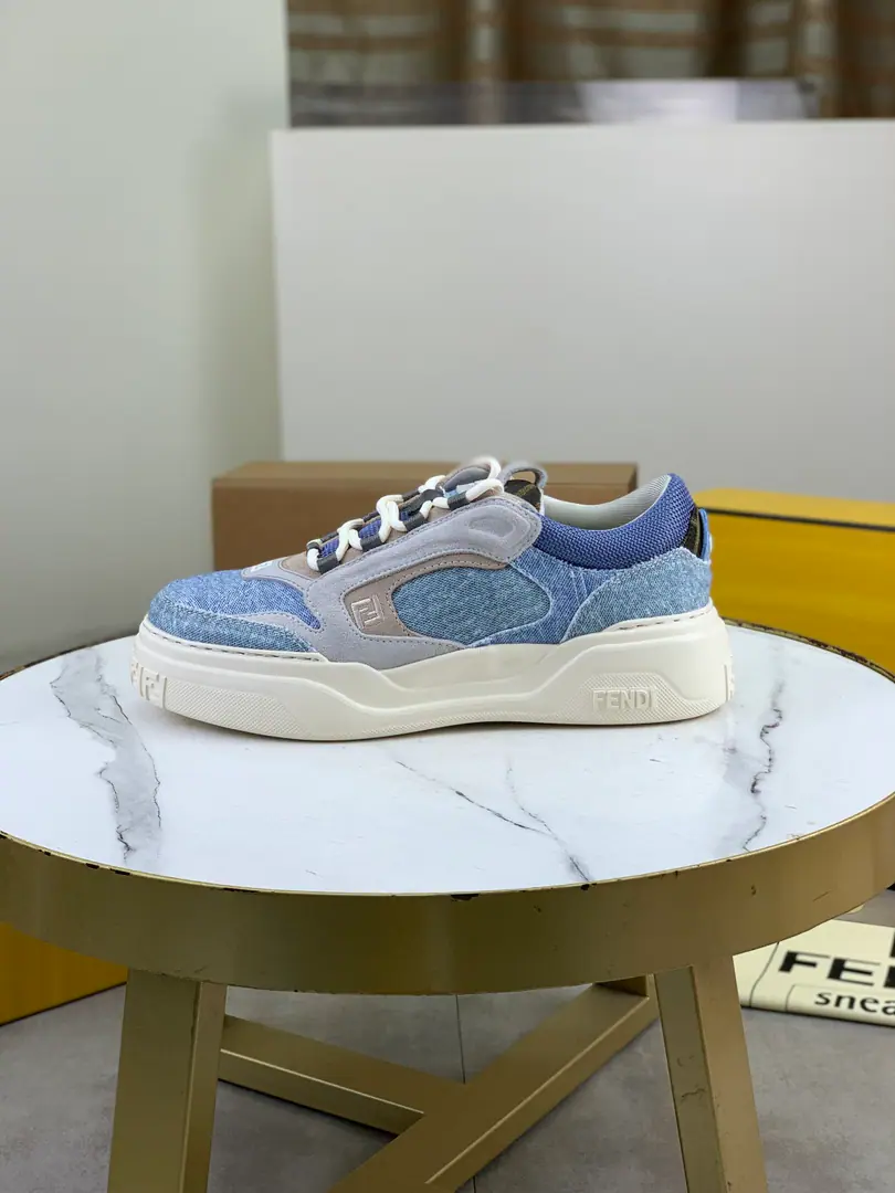 Plant prices Real value 💎💎💎Summer Blast. 【FENDI Fendi!】Top Version 🆕New sports shoes., The original was engraved on the bottom of the wave-shaped shoe.. Heel with a twilighted flower.Fendi FlowWord. The shoe surface is based on high-end calf leather and air-dating material.. Original The same color detail for creative handicraft decorations. It's so light-weight.TPUandIP- The soles of the foaming shoes., The whole thing is light and comfortable.. Size:39-44（38 45It's a deal.）