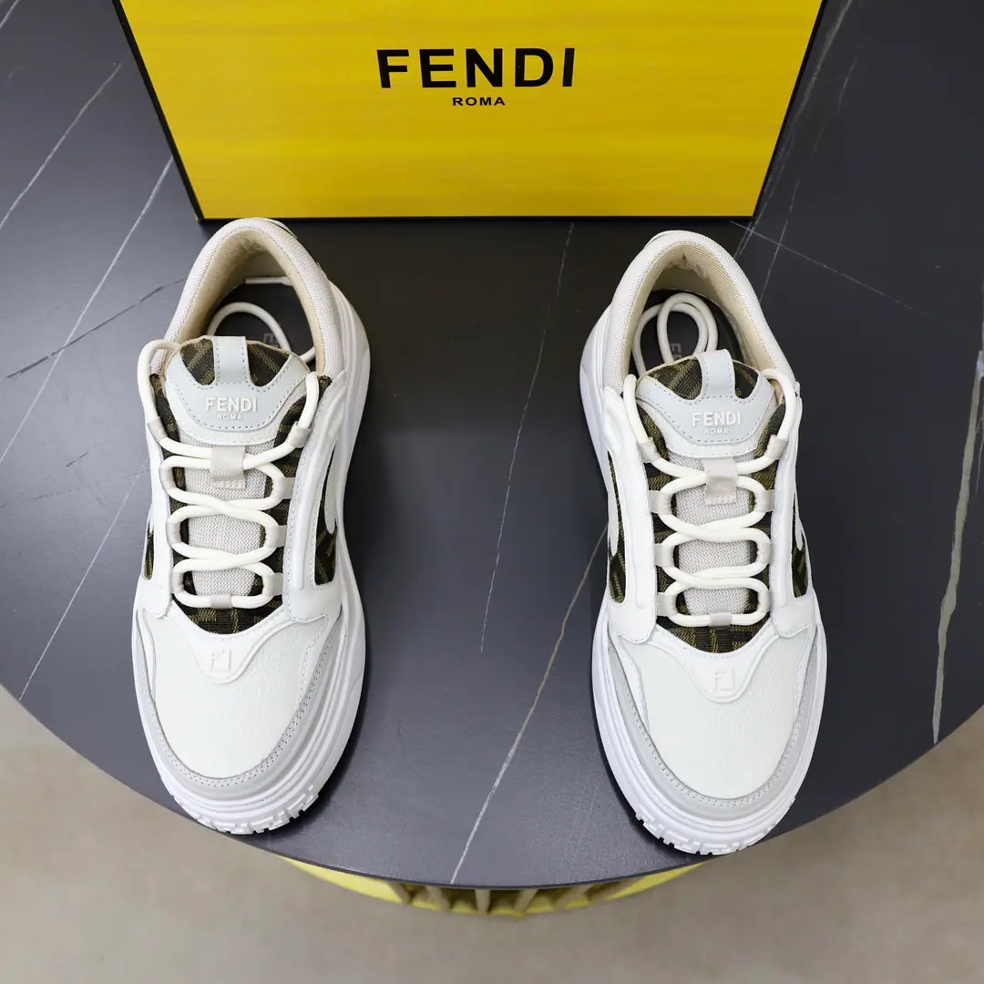 Top Version: Men Fendi Fendi! Latest ForceSeries FFThick Leisure Sports shoes Shoes. Original procurement development Make the goods. This one. ForcePut on your low-shoes.. White all-particle leather and white and brown smooth leather material, Use cushion elements. Brown.FFThe details of flowers and yellow high-tech fabrics.. Light, thick white soles., Shoeheads and heel.FFPattern Details ♪ And deliver the fine packaging ♪🛍📦 ▪️Fabulous.: Original import of head-level cattle skin ▪️Uchi.: The original custom-made air network. ▪️Shoes under the sole.: Original model rubber bubble material ▪️Bottom: 5CM ▪️Size: Men39-45