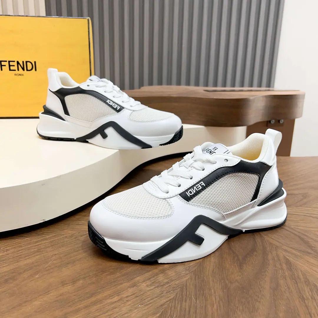 FEND* — Fendi! Finn's.Flow Men's leisure sports shoes, With a loose belt., Side zipper., It's carved.FThe sole of the vortex.. Heel straps are stylish.Fendi FlowWord. High-tech fabric and a mixture of blue and leather.. DecorationLycra®Details. FFThe stony tongue.. It's so light-weight.EVAShoes under the sole.. Codes: 39-44（45.46Do it.）
