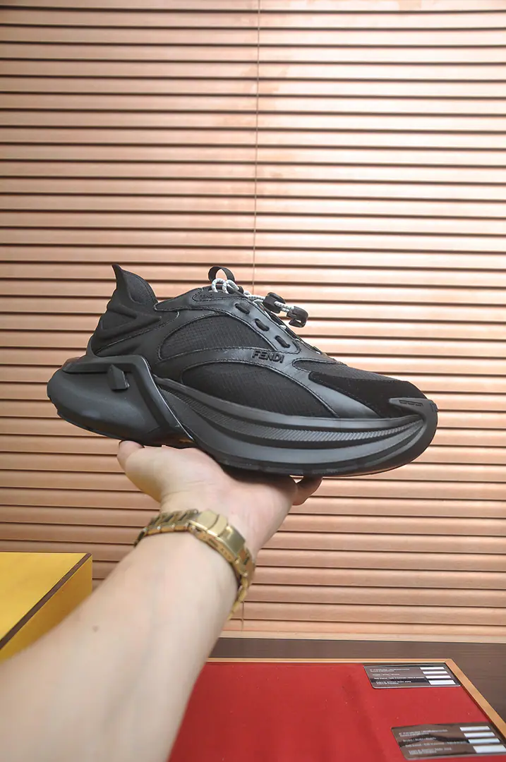 Get out of the factory. 【FendiFendi!】The latest love leisure sneakers.🔥 A lot.💑The star is the same. FD match The original one-to-one. DesignerKim JonesThe first sneakers.fendi match And the donkeys.TrainerBasketball sneakers. Material: Original Silknet in the Built: Airnets. Packaging: Original1:1Append high-end packaging size: 38-45（45 Make a no-refund order.）