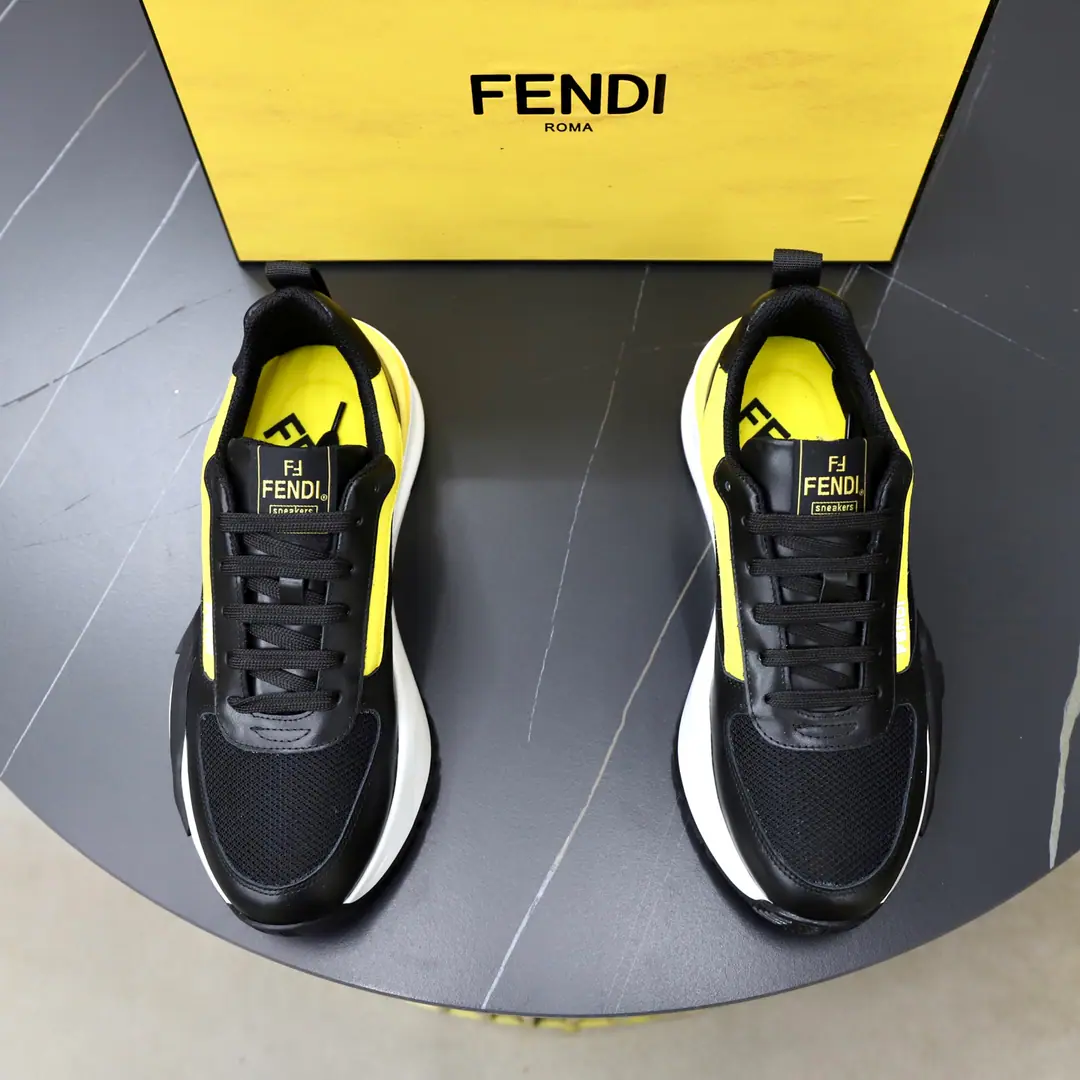 Get out of the factory. 🔥Brand: Fendi!（FENDI） Size: 38-44（45Custom） Level: Original MonoQuality High Version Materials: Imported cattle skin➕ It's a good comfort. The original is so light that it's smooth. Type: Travel Fashion and leisure shoes. ♪ The tide's on ♪