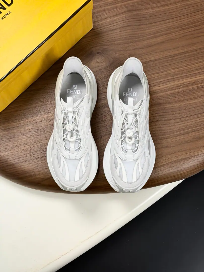 Out Couples.36-44 35, 45Do it.🔥FENDIFendi! LatestF-LightSeries Thick Leisure Sports shoes Run-shoes. Tighten your shoes and lower gang sneakers.. Black leather and web-eye material. Same-coloured wave-style shoetips.. Black hiking shoelaces and accessories are custom-made.FFThe emergency button for the pattern.. 3-D rubber tags on one side.. Same color as the thick rubber soles., The edges are stylish.FPattern ▪️ Fabulous.: Original customized import fabric+Bullskins. ▪️ Uchi.: Import into the air network. ▪️ Shoes under the sole.: Original version of open-blown bubble+TPUMaterial ▪️ Bottom: 5.5CM