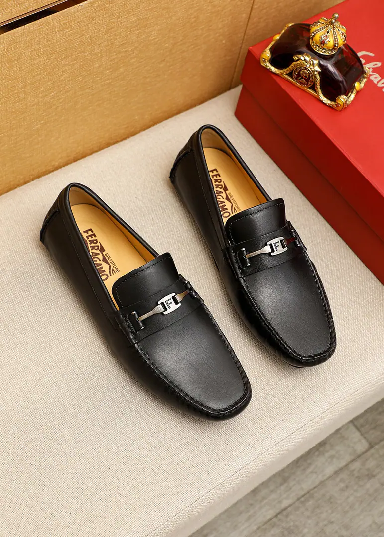 💐 Trade marks: Ferragamo「 Pyragmud.」Doudou shoes. Positive code number: 38-44（45.46🉑️Custom） Commodity materials: Select Importing cow-skinned shoes.+Classic hardware button., Imported pigs🐖Pioneer.. Strong stereo visual effects, Rubber Bottom Yin. Colour: 1⃣️Colour Optional