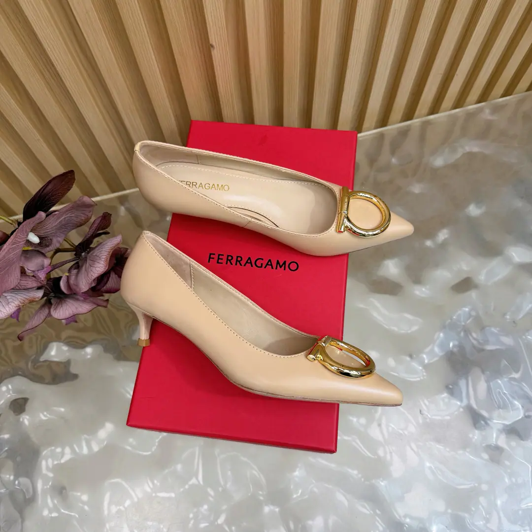 🍃 FERRAGA*OPhila.*The Xinjin is a big one.GanciniThe horseshoes are high. Mary Jane's single shoes. ✔ High circle with the Phila's Mary Jane's shoe., The classic horseshoe buttons are embedded in the shoe., You can do a little bit of a little bit of a little bit of a little bit of a little bit of a little bit of a little bit of a little bit of a little bit of a little bit of a little bit of a little bit of a little bit of a little bit of a little bit of a bit of a little bit of a little bit of a little bit of a bit of a little bit of a...！It's a low- and low-scaling design., He's been running away for a day, and he's not tired.🦖 🍃Fabulous.: Original calf skin. 🍃Uchi.: 🐑The sheep's skin is in the ground.. 🍃Otsumi!: The original is really a big one.. 🍃He's tall.: 4cm/6cm 🍃Codes: 35-41（.40.41.42 I'll make sure I don't change it.）