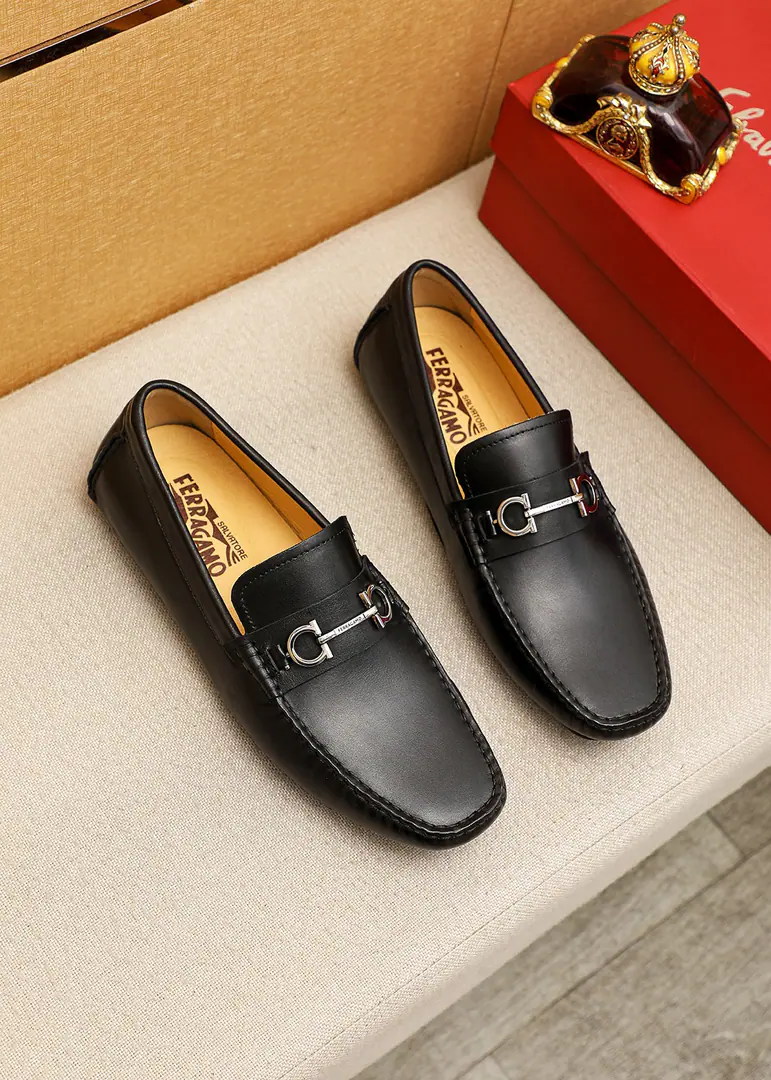 💐 Trade marks: Ferragamo「 Pyragmud.」Doudou shoes. Positive code number: 38-44（45.46🉑️Custom） Commodity materials: Select Importing cow-skinned shoes.+Classic hardware button., Imported pigs🐖Pioneer.. Strong stereo visual effects, Rubber Bottom Yin. Colour: 1⃣️Colour Optional