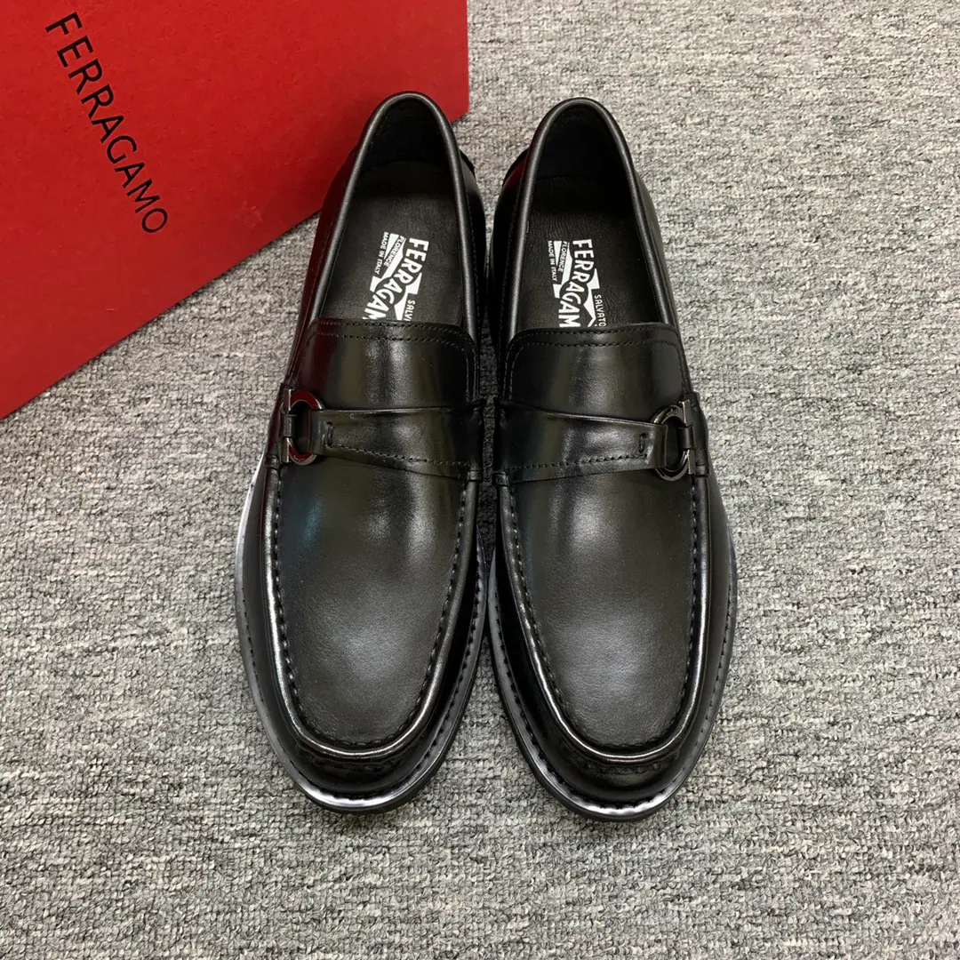 【🎁🎁🎁😈【Ferragamo】Men's leather shoes., The latest blast., High Quality, - The best., The shoe is coming in with a bouquet., All the insides are covered in imported cattle., Original hardware, With original lightweight base, Match: 39–44, (38,45.46Make a no-refund order.)