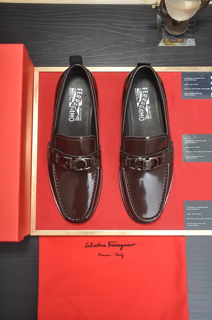 Get out of the factory. 【Ferragamo/Ferragre.】（In the high-end cattle.) New paragraph🍀 Ferragamo*——Top Version Fellagle's classic leather shoes.！Use imported original cow skins, Inside, inside, inside the comfort of the cow.！Original-end-of-the-shell rubber floor！High quality.！Codes38-44！