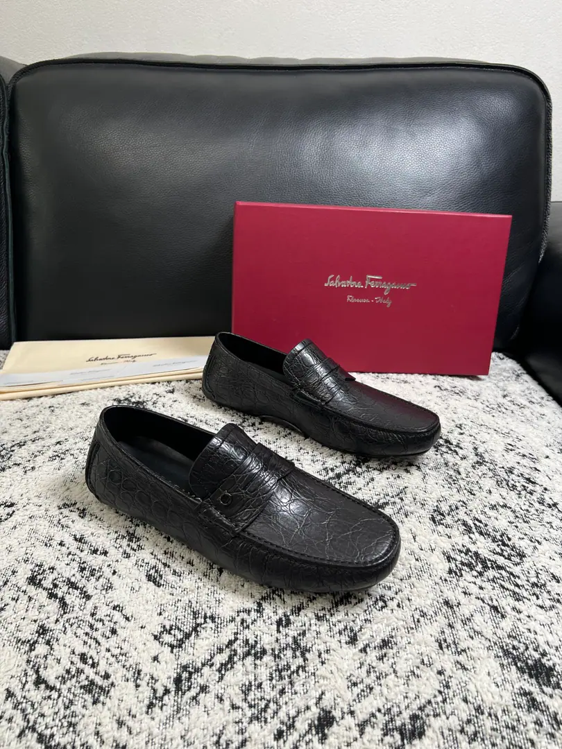Ferragamo High Quality Top-level craft Pyragmud. The original factory configuration is being distributed simultaneously at the Beans Shoes cabinet., Italian import of original cattle skin, Imported water-tied cattle., Shoes under the sole.: The original factory is super comfortable with the original base., The original factory and the single. Codes 39-44（Sold38 45 46）